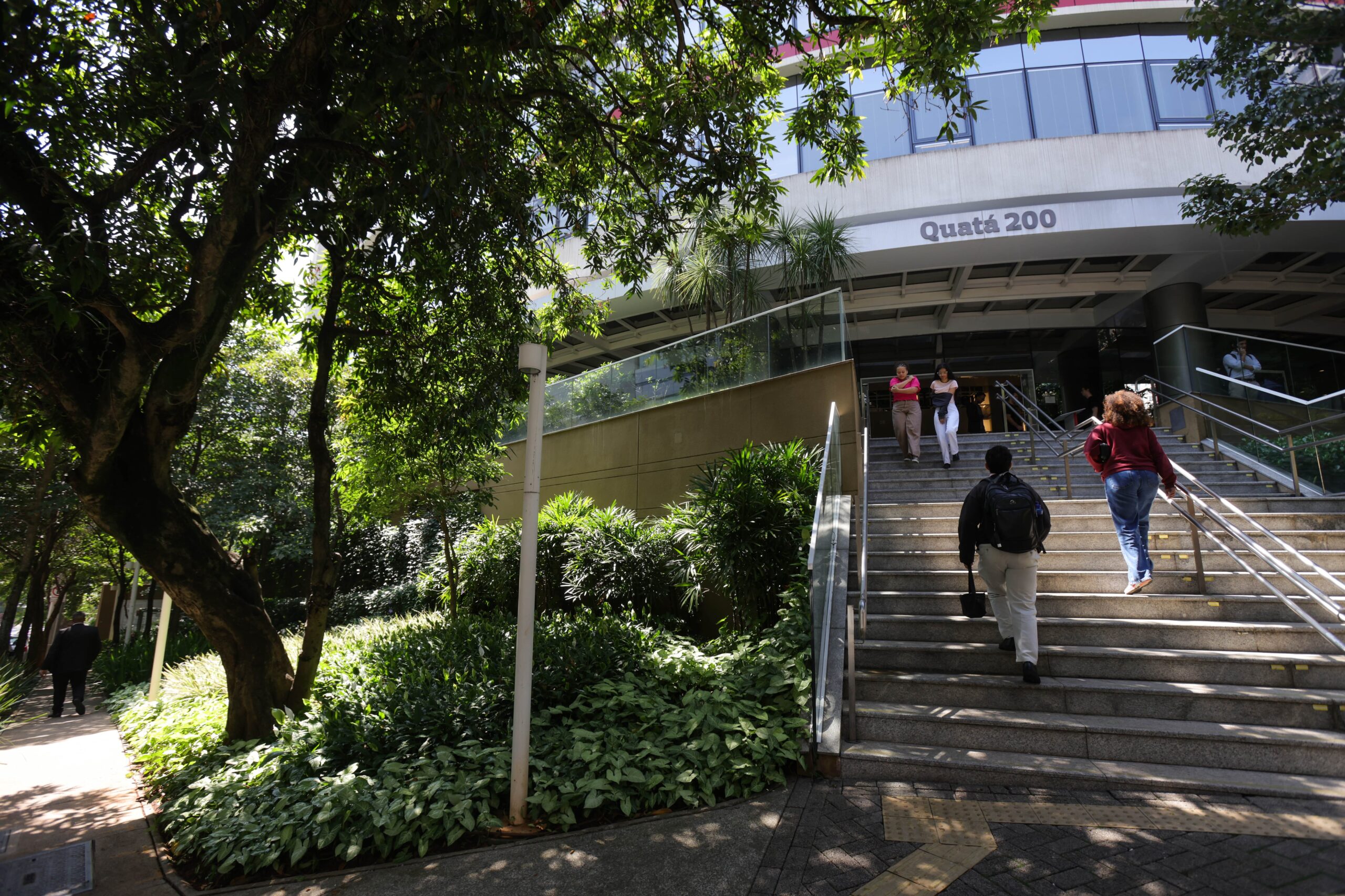 como-e-a-faculdade-de-engenharia-que-o-filho-de-luciano-huck-e-angelica-foi-aprovado-no-vestibular