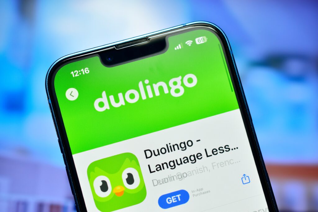 testamos-o-duolingo-como-se-tivessemos-10-anos-–-app-descumpre-lei-para-criancas-e-adolescentes?