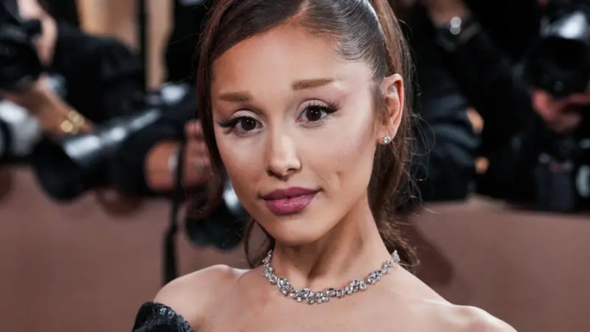 ariana-grande-fala-pela-primeira-vez-sobre-pausa-na-carreira:-‘nao-foi-reacao-impulsiva’