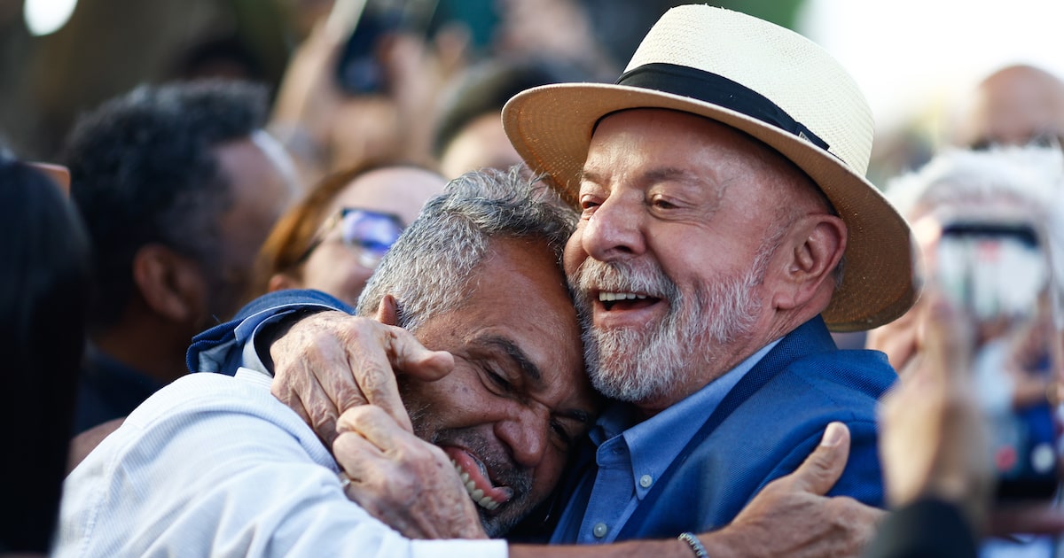 lula-transforma-divulgacao-de-dados-de-emprego-em-beija-mao-com-apoiadores