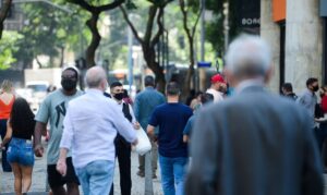 para-81%-dos-brasileiros,-e-fundamental-que-candidato-acredite-em-deus,-aponta-pesquisa