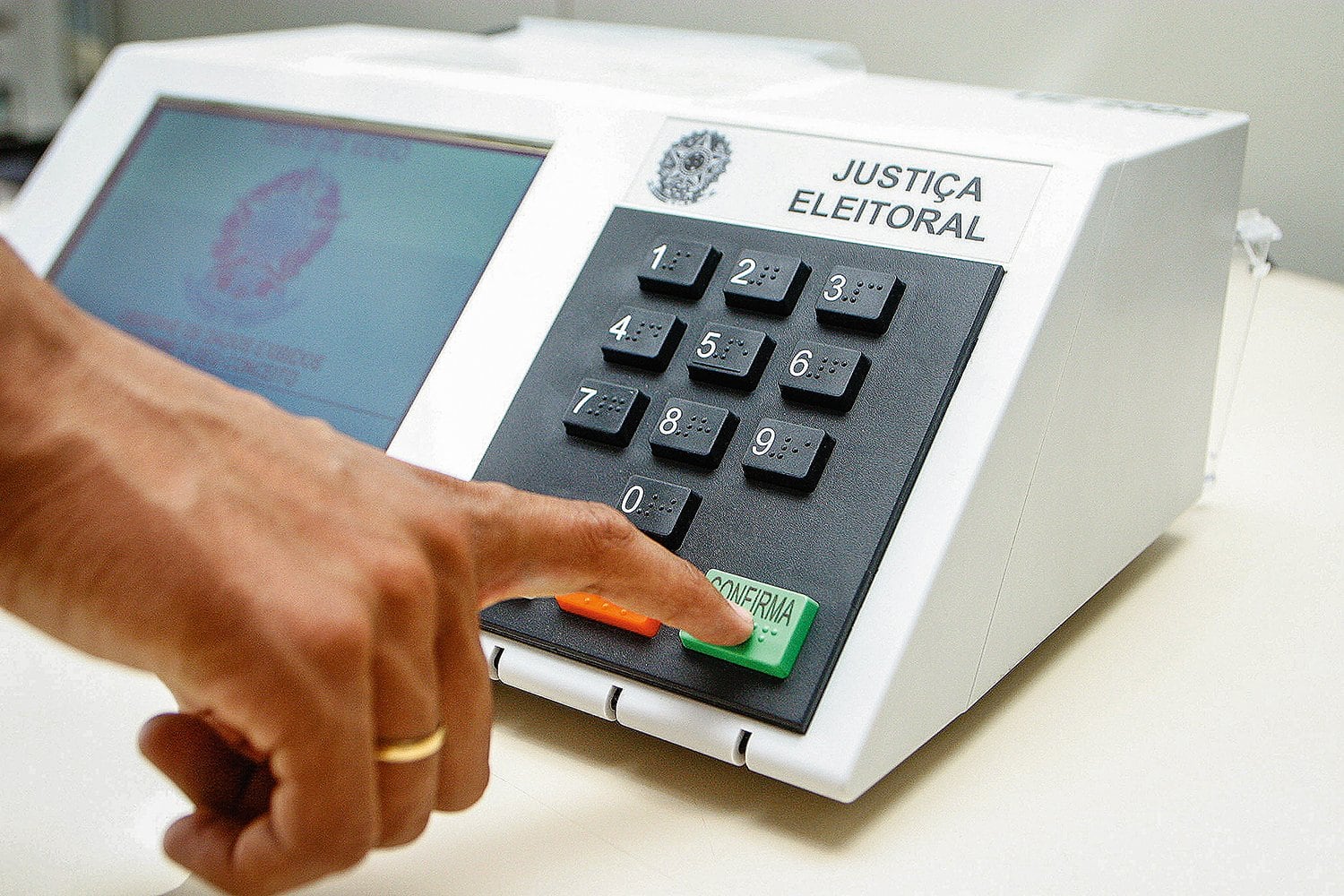 eleicoes-2026:-saiba-o-que-levar-no-dia-da-votacao