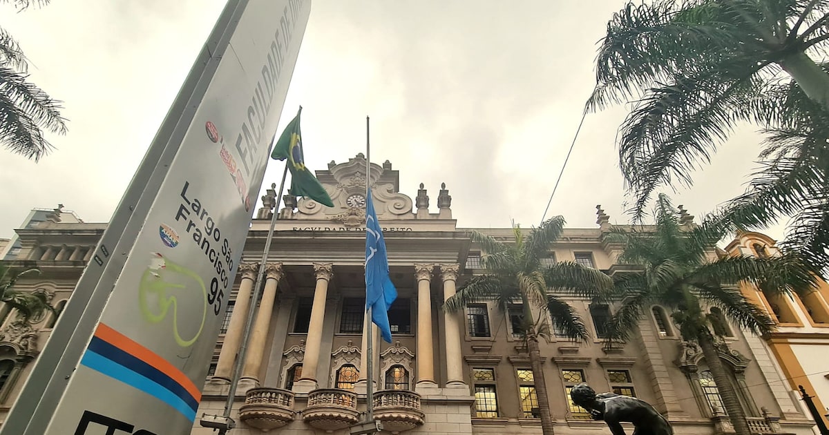 centros-academicos-da-usp-entram-com-acao-contra-fapesp-por-mudanca-de-bolsas-no-exterior