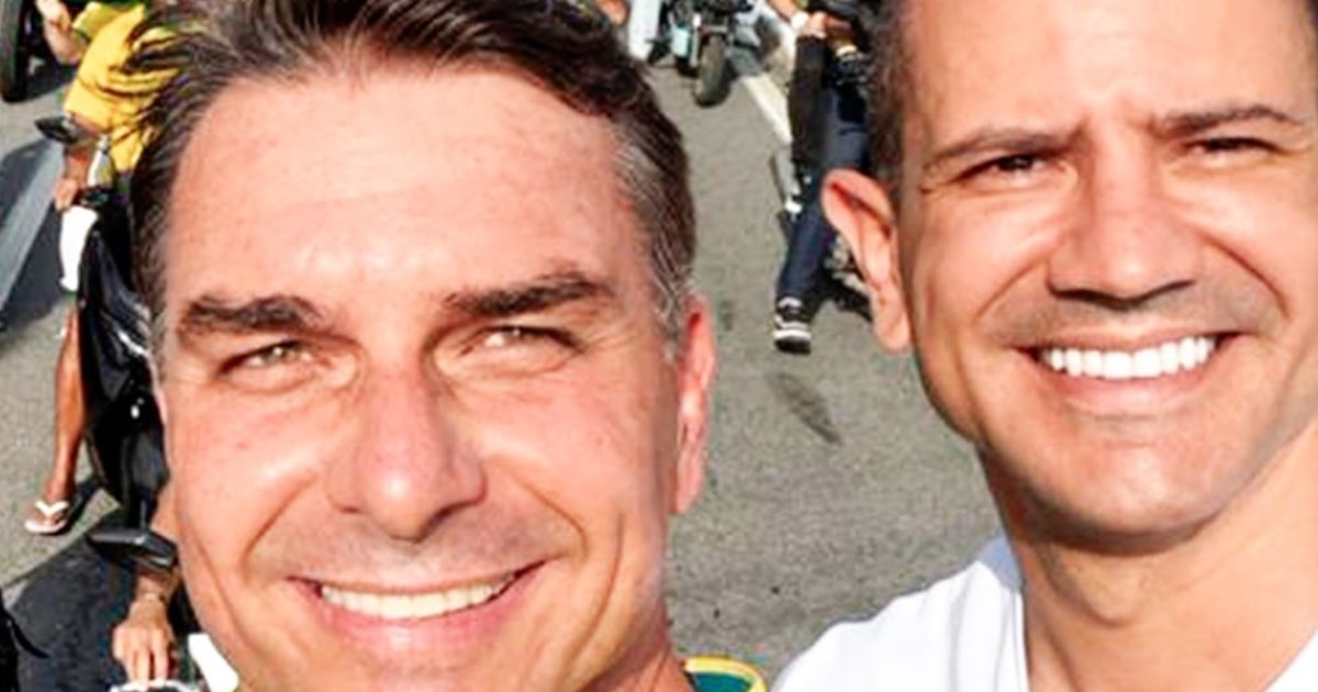 tse-suspende-propaganda-de-lula-que-vincula-‘curriculo’-de-flavio-bolsonaro-a-casos-de-corrupcao