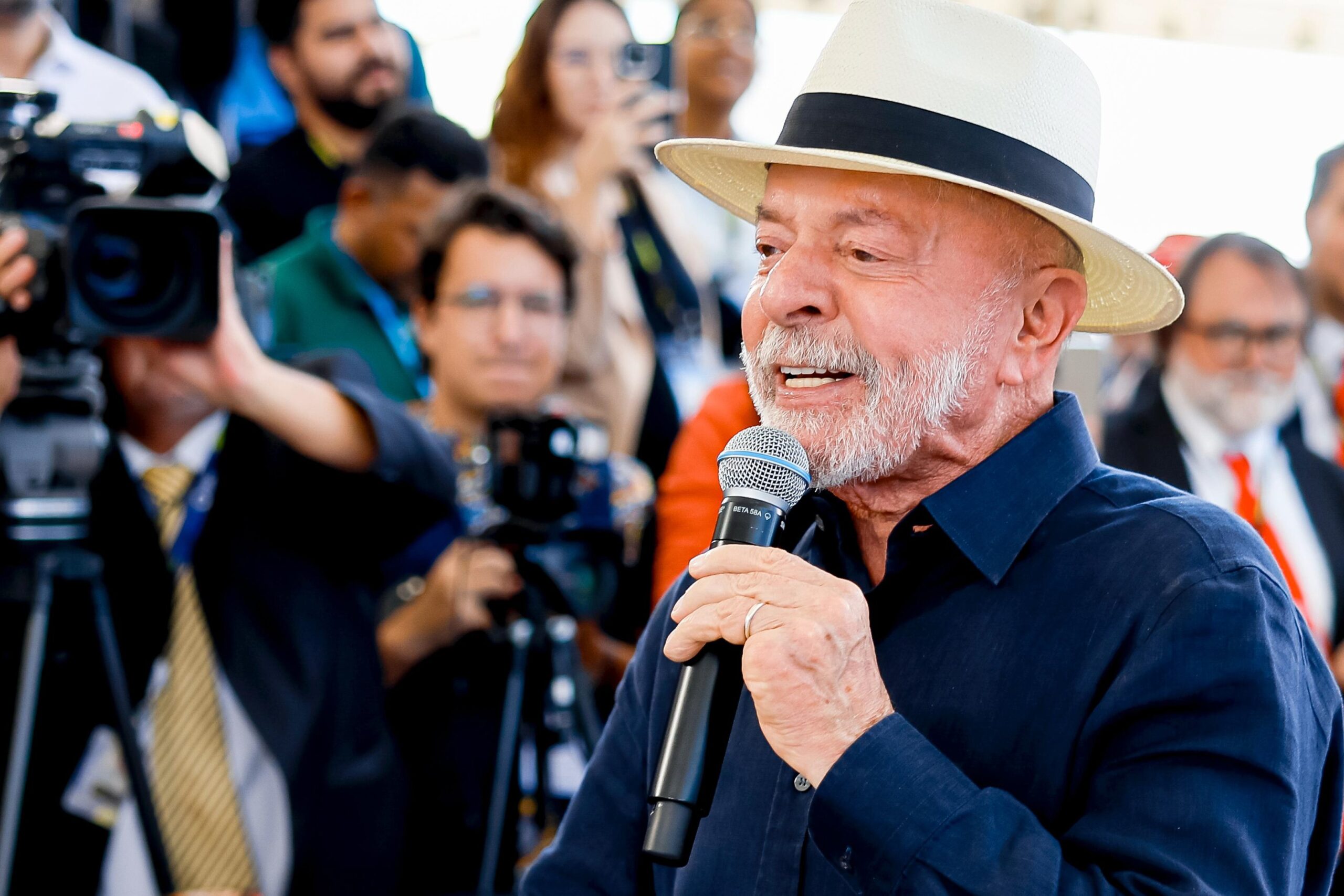 lula-volta-a-defender-soberania-e-diz-que-brasil-nao-deve-‘baixar-a-cabeca’-para-estrangeiros
