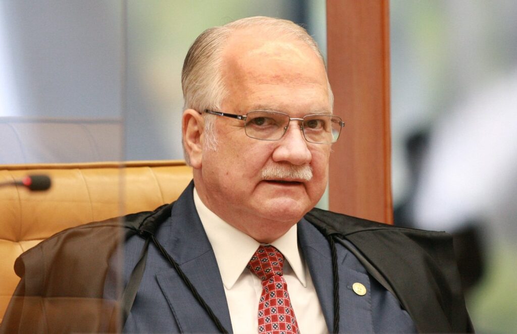 fachin-intima-mendonca-a-responder-sobre-recurso-da-agu-contra-afastamento-de-diretores-da-pf