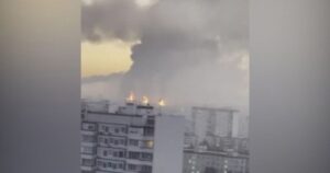 ataque-com-drone-provoca-incendio-em-refinaria-de-petroleo-em-moscou