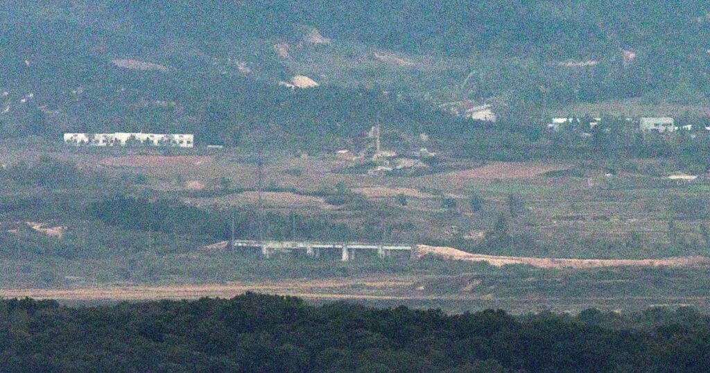 explosao-deixa-tres-militares-sul-coreanos-feridos-na-zona-desmilitarizada