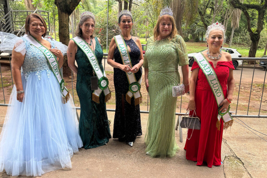 modelos-de-ate-96-anos-participam-de-concurso-de-miss-e-falam-sobre-importancia-para-autoestima