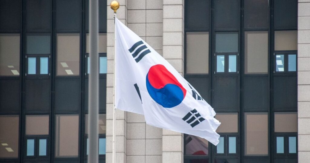ataque-a-facadas-em-supermercado-deixa-8-feridos-na-coreia-do-sul