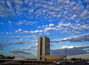 maioria-apoia-fim-da-reeleicao,-mas-rejeita-mandato-de-5-anos,-aponta-quaest