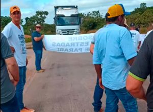 protesto-de-produtores:-br-364-esta-totalmente-fechada-na-entrada-de-cujubim,-confirma-a-prf