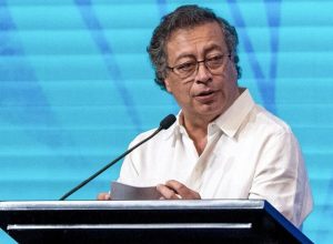 petro-envia-carta-para-trump-em-busca-de-reduzir-tensao-entre-paises