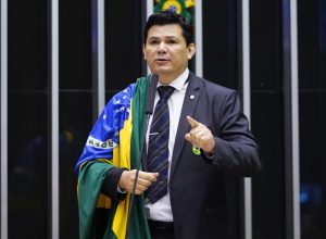 conselho-de-etica-instaura-processo-que-pode-cassar-mandato-de-gilvan-da-federal