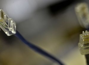 gatonet:-investigacao-mira-fornecimento-de-internet-por-faccoes-no-rj