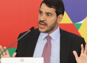 agu-diz-que-vai-demonstrar-ao-stf-que-decreto-do-iof-e-legal