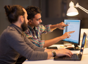 profissionais-formados-em-computacao,-engenharias-e-saude-tem-salarios-de-ate-r$-6,2-mil