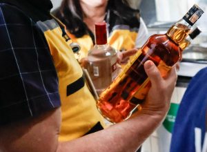 sobe-para-5-numero-de-mortes-por-intoxicacao-com-metanol-em-sp,-afirma-secretario-da-saude sobe-para-5-numero-de-mortes-por-intoxicacao-com-metanol-em-sp,-afirma-secretario-da-saude