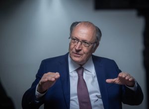 alckmin-defende-projeto-que-dispensa-autoescola-para-cnh alckmin-defende-projeto-que-dispensa-autoescola-para-cnh