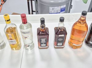 pericia-aponta-que-metanol-foi-adicionado-em-garrafas pericia-aponta-que-metanol-foi-adicionado-em-garrafas