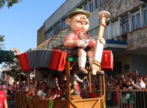 40o-edicao-da-oktoberfest-comeca-hoje-em-blumenau-(sc) 40o-edicao-da-oktoberfest-comeca-hoje-em-blumenau-(sc)