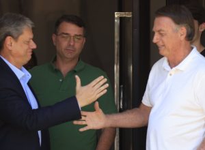 no-mesmo-dia-em-que-stf-julga-bolsonaro,-tarcisio-agradece-o-ex-presidente:-‘gratidao’