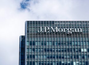 jpmorgan-expande-criptomoeda-propria-com-lancamento-em-blockchain-publico