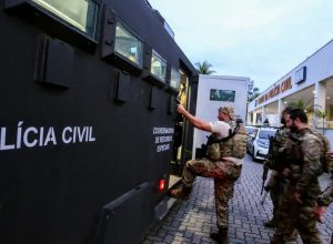 nova-fase-da-operacao-contencao-tem-confronto-no-complexo-do-salgueiro