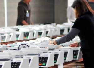 apostas-arriscadas-a-esquerda-e-a-direita-vao-definir-a-politica-em-2026