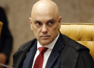 moraes-autoriza-visitas-de-filhos-e-enteada-a-bolsonaro