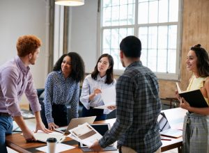 ‘ensino-isso-ha-decadas’,-diz-especialista-sobre-formula-numero-1-para-obter-respeito-no-trabalho