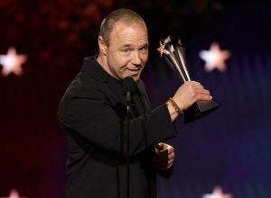 critics-choice-awards-2026:-veja-onde-assistir-as-series-vencedoras