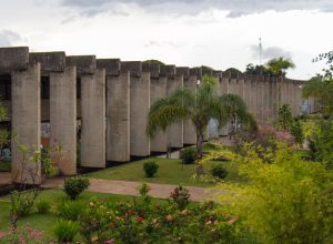 legislacao-reduz-poder-da-unb-para-usar-dinheiro-de-eventual-venda-de-imoveis;-entenda