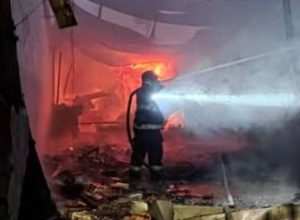 incendio-destroi-empresas-e-creche-na-zona-leste-de-sao-paulo