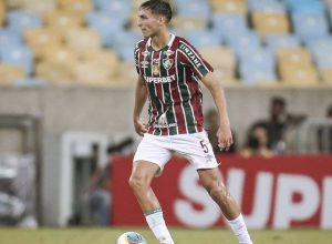 volante-do-fluminense-sofre-lesao-e-esta-fora-da-fase-final-do-carioca