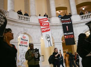 estados-unidos-limitam-acesso-a-tratamento-de-hiv