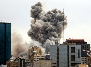 ira-ataca-instalacoes-de-energia-no-golfo-e-promete-vinganca-por-larijani-no-19o-dia-de-guerra