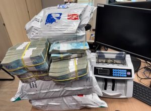 homem-saca-r$-2,7-milhoes-e-pf-prende-grupo-que-chegou-de-jatinho-para-buscar-dinheiro-no-recife