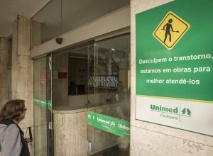 medico-tera-de-pagar-mais-de-r$-400-mil-a-hospital-por-erro-em-cirurgia;-cabe-recurso