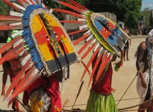 a-historia-indigena-das-mascaras-do-brasil-que-rodam-o-mundo