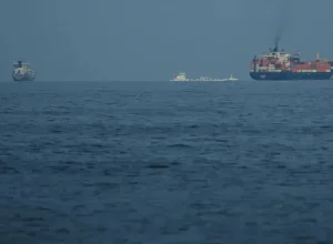 coreia-do-sul-discute-com-ira-a-passagem-segura-de-seus-navios-por-ormuz