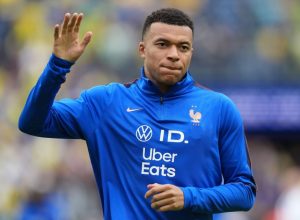 real-madrid-confirma-lesao-de-mbappe-as-vesperas-da-copa-do-mundo