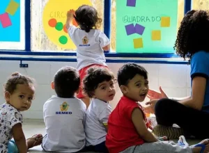 mesmo-obrigatoria-ha-mais-de-uma-decada,-pre‑escola-ainda-nao-chega-a-todas-as-criancas-brasileiras