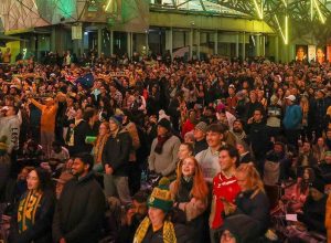 melbourne-cancela-telao-de-exibicao-da-copa-apos-confusao-entre-torcedores