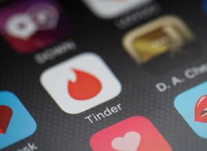 ceo-do-tinder-diz-que-apps-de-namoro-‘intimidam’-a-geracao-z