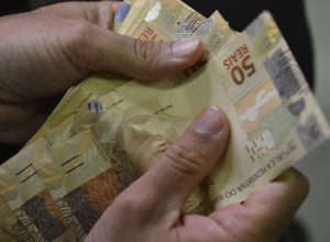 poupanca-tem-retirada-liquida-de-r$-476,4-milhoes-em-abril