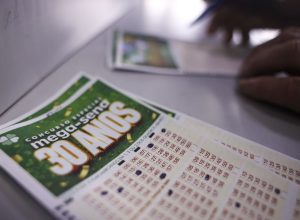 caixa-aumenta-premio-e-mega-30-anos-sorteia-r$-320-milhoes-neste-domingo