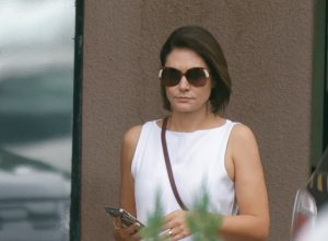 michelle-poe-candidatura-em-xeque-e-diz-que-apoiara-flavio-bolsonaro-no-momento-certo;-veja-video
