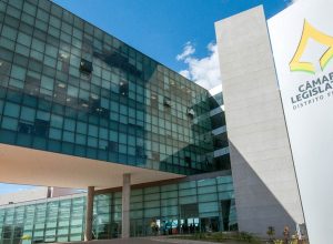 deputados-distritais-extinguem-jornada-6×1-de-terceirizados