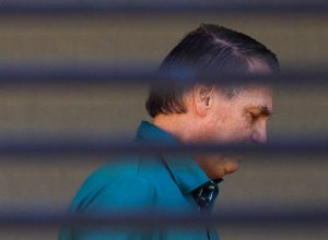 bolsonaro-tem-melhora-no-quadro-de-saude-e-pt-pede-que-ex-presidente-volte-a-prisao